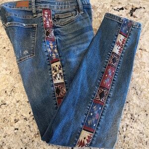 Judy Blue Relaxed Fit Jeans Women’s 9/29 Western Aztec Boho Southwest Embroidery